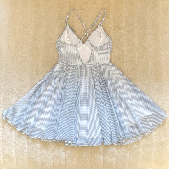 Guess julia ruffle striped sleeveless dress sz 2 - Picture 4 of 9